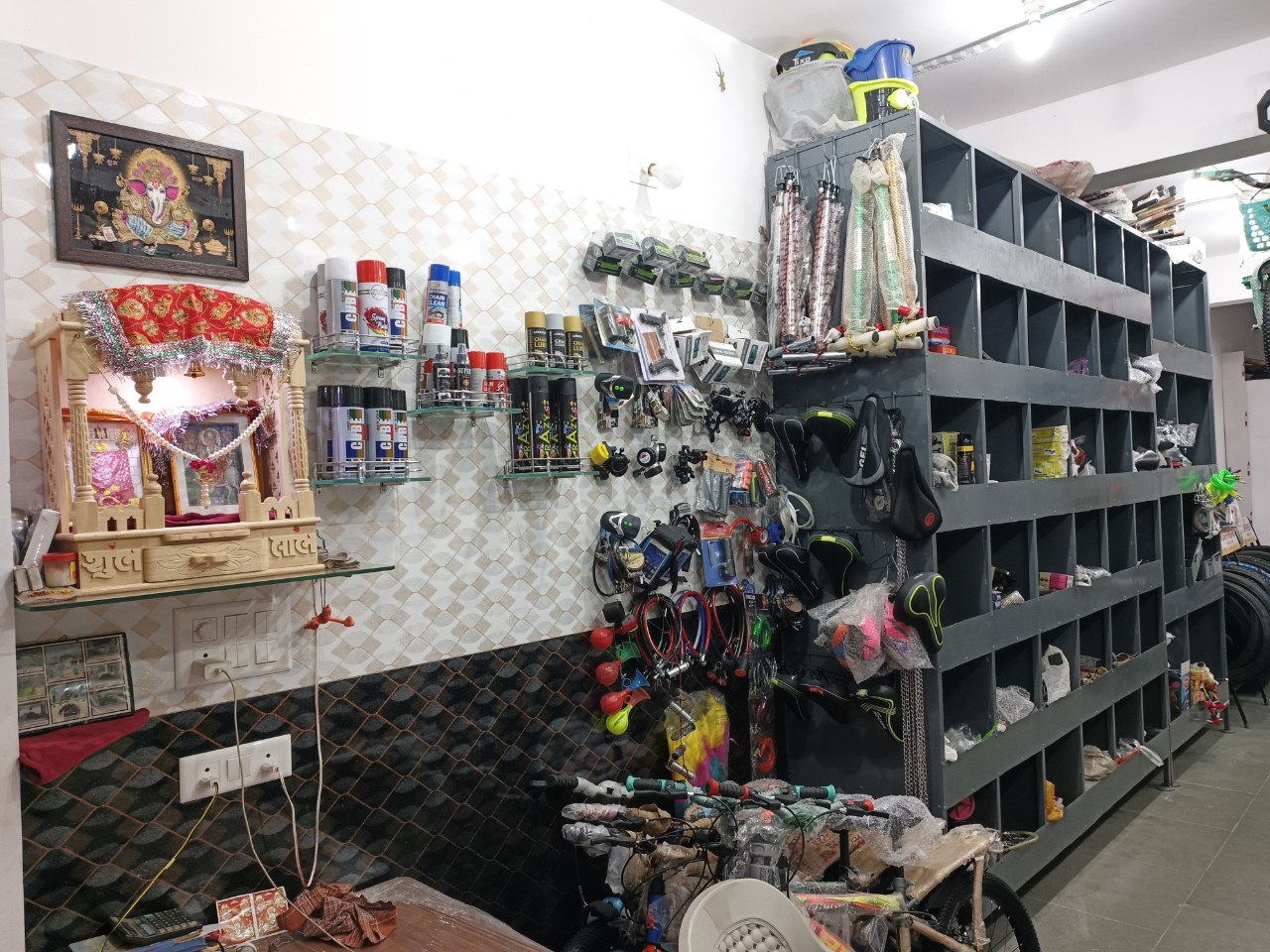 Bicycle accessories shelf